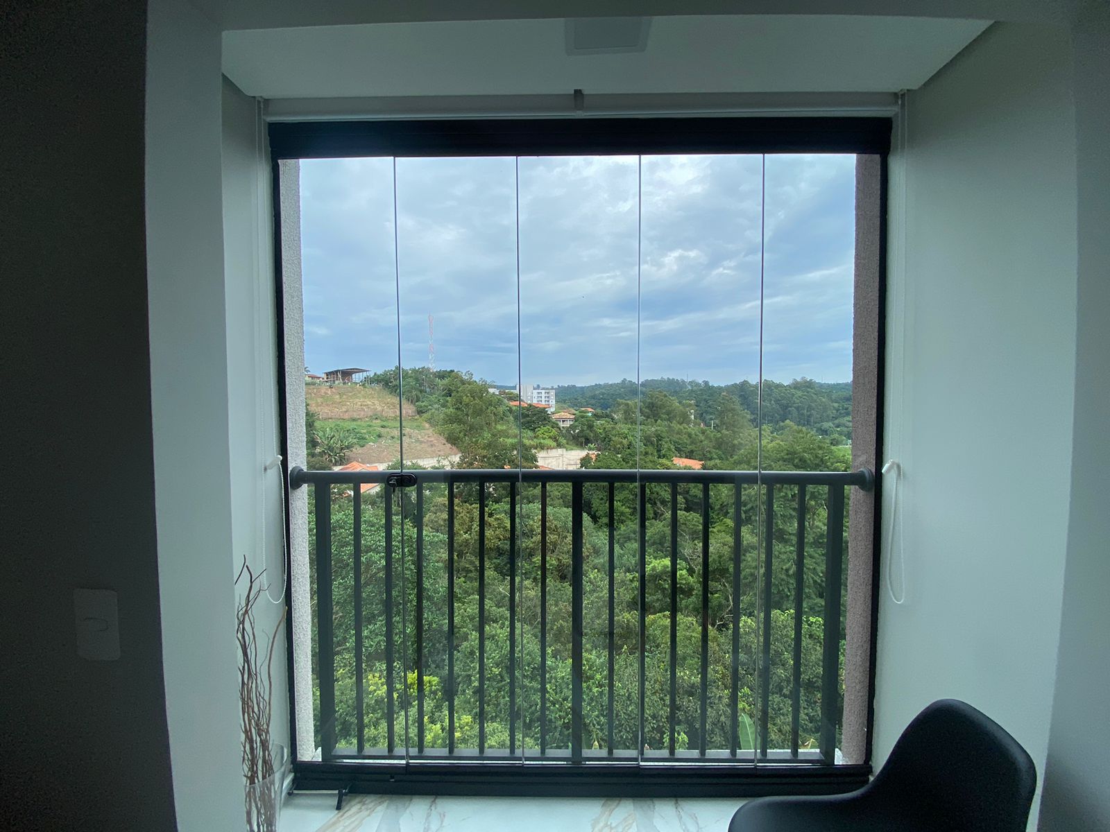 Apartamento com 2 Dormitórios - Condomínio Mirante Normandia - Jardim Pioneiro - Cotia / SP