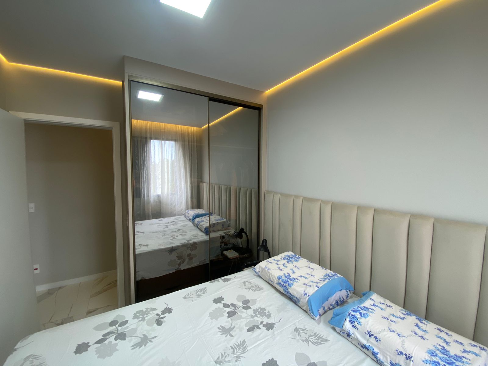 Apartamento com 2 Dormitórios - Condomínio Mirante Normandia - Jardim Pioneiro - Cotia / SP