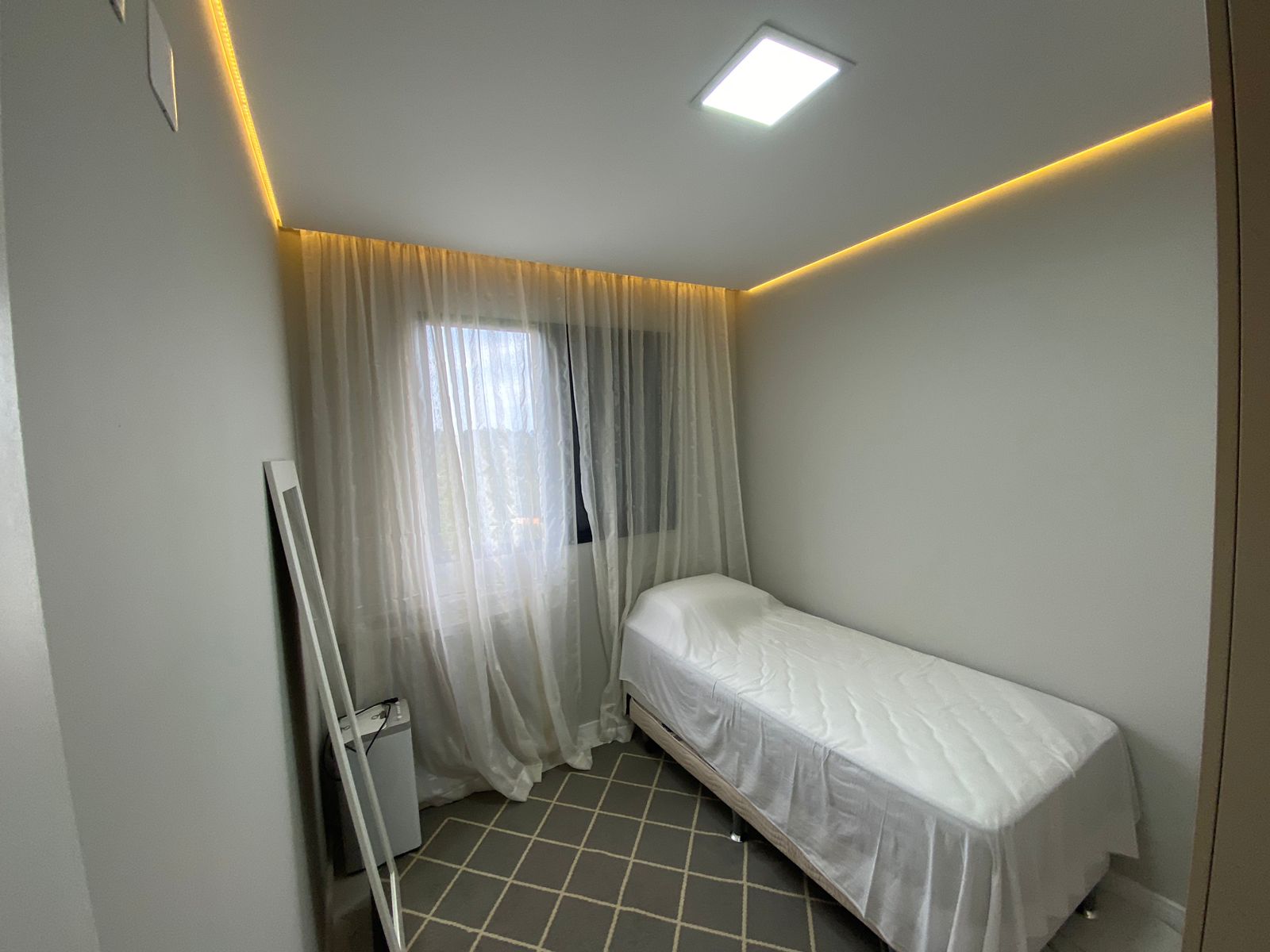 Apartamento com 2 Dormitórios - Condomínio Mirante Normandia - Jardim Pioneiro - Cotia / SP