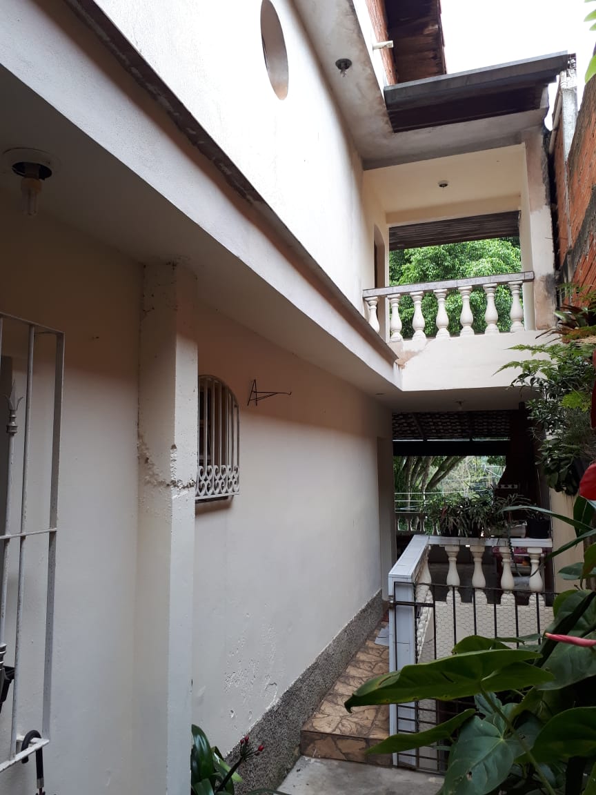 OPORTUNIDADE - SOBRADO - 03 CASAS - JD. EMPIRIO - COTIA/SP