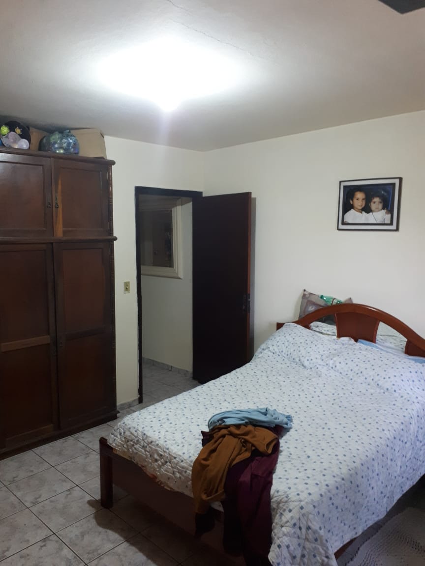 OPORTUNIDADE - SOBRADO - 03 CASAS - JD. EMPIRIO - COTIA/SP