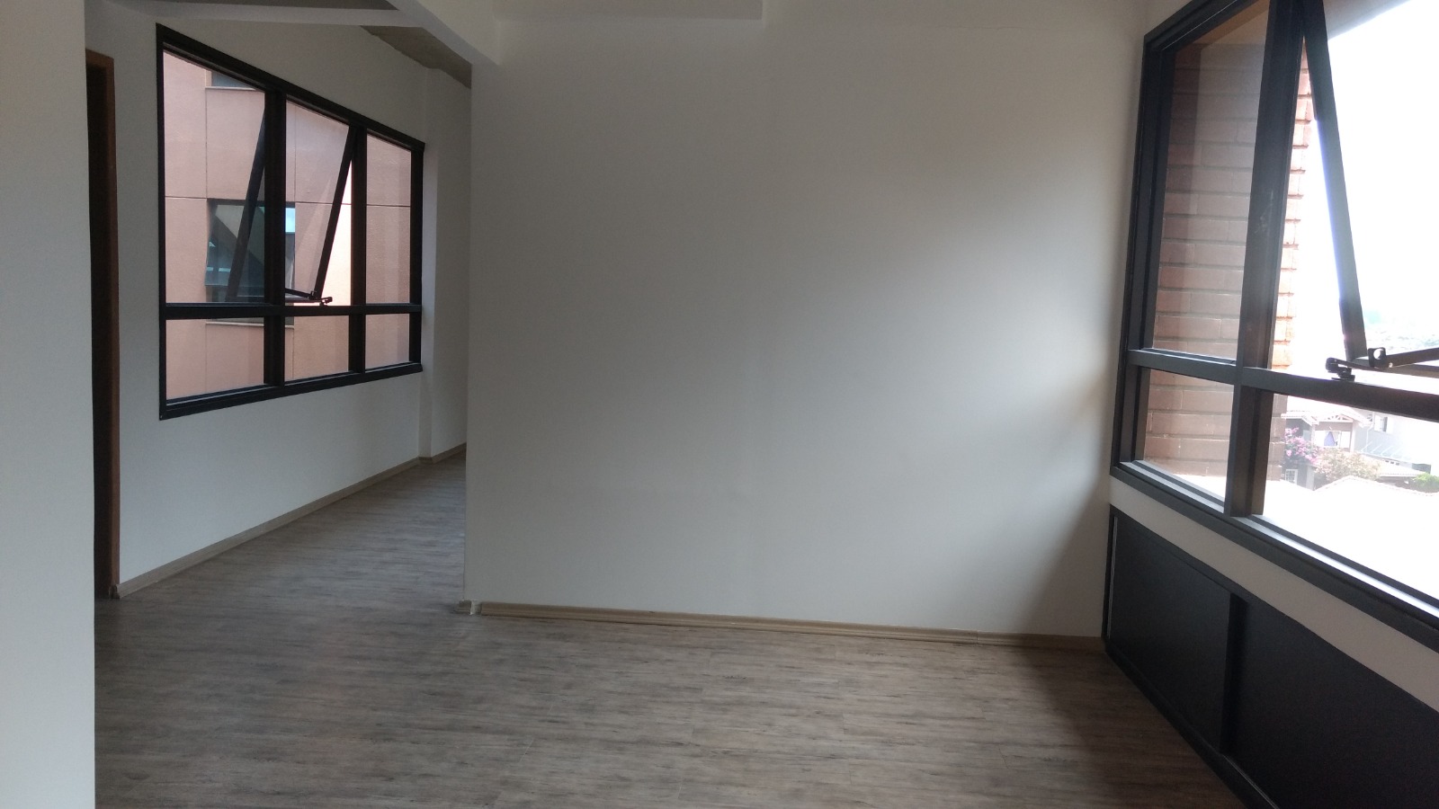 Conjunto Comercial-Sala para alugar com 1 quarto, 66m² - Foto 4