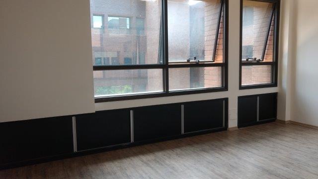 Conjunto Comercial-Sala para alugar com 1 quarto, 66m² - Foto 1