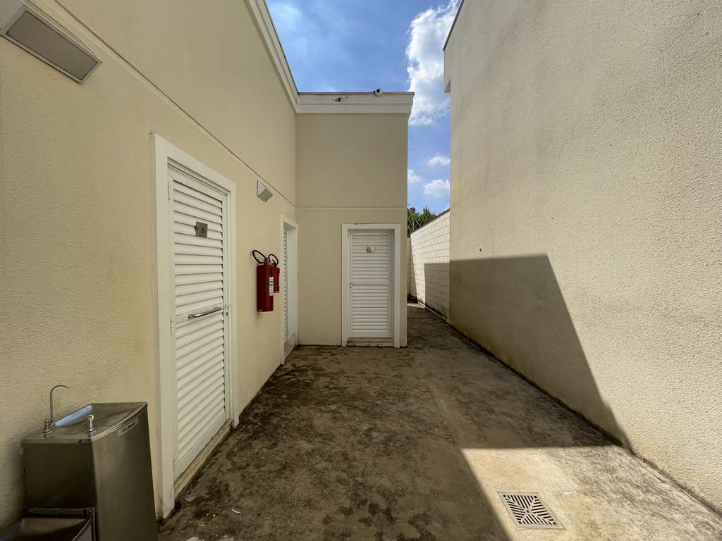 Casa à venda com 3 quartos, 100m² - Foto 40