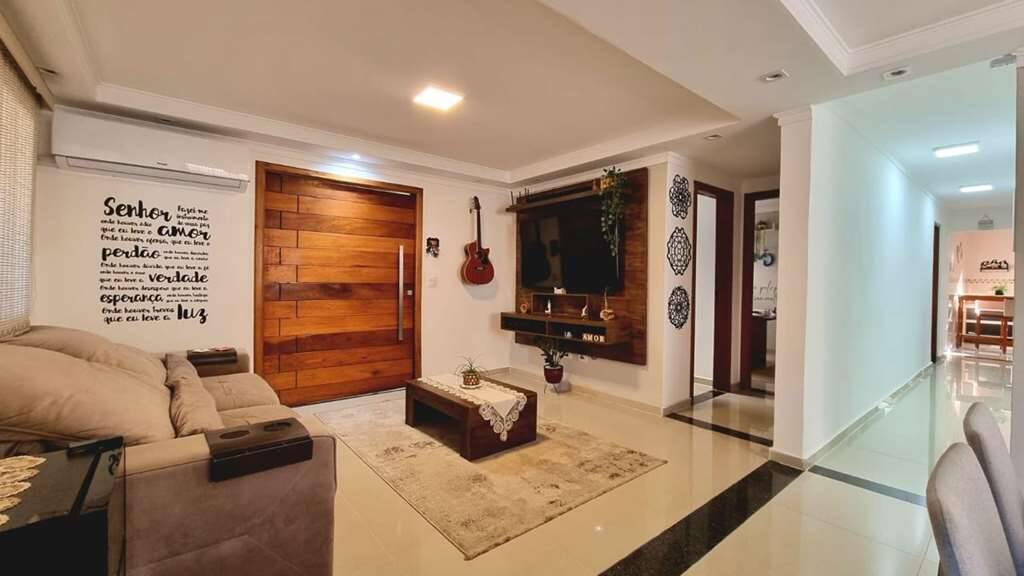 Casa à venda com 3 quartos, 183m² - Foto 3