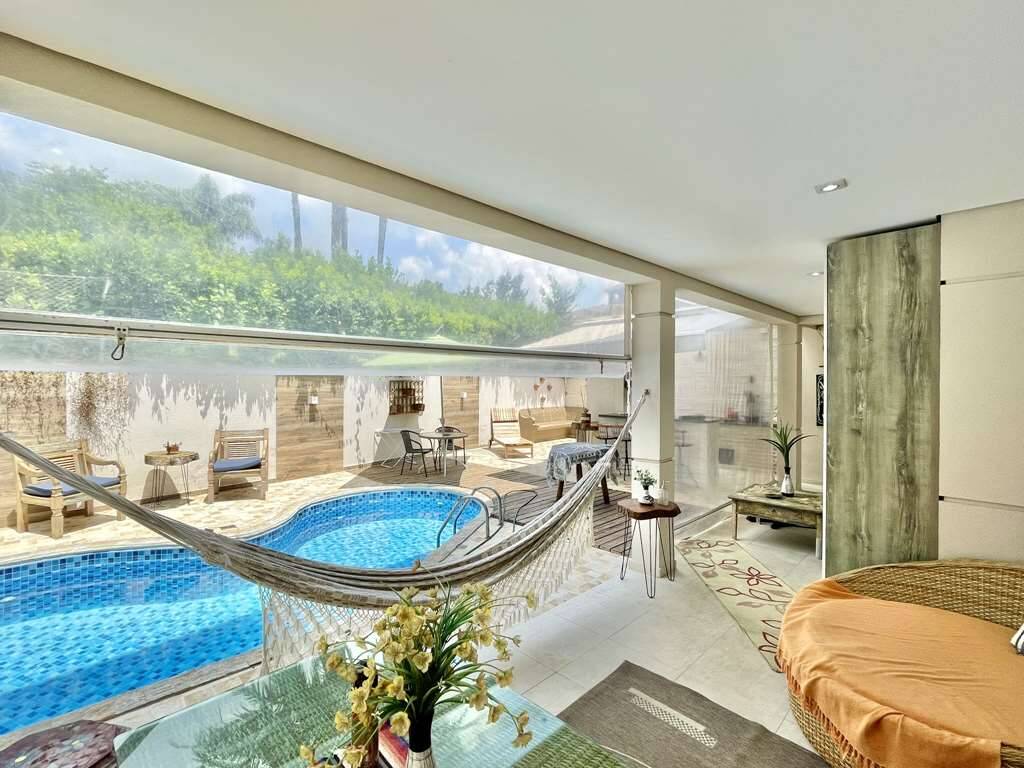 Casa à venda com 4 quartos, 287m² - Foto 3