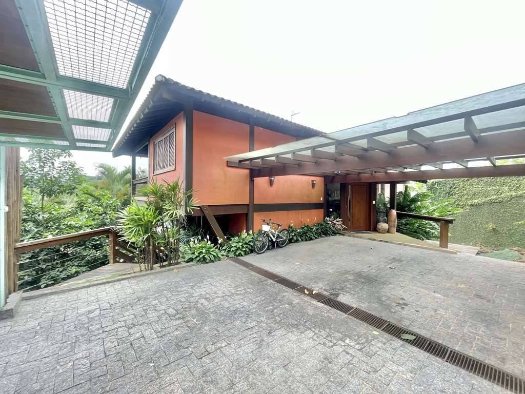 Casa à venda com 3 quartos, 282m² - Foto 46