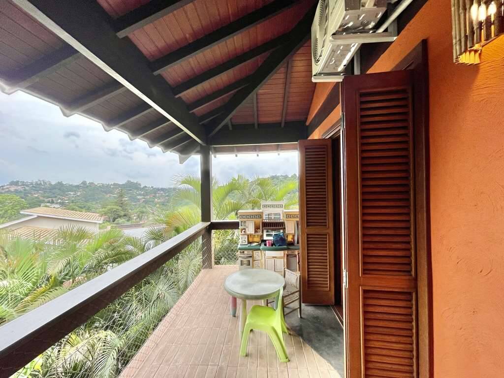 Casa à venda com 3 quartos, 282m² - Foto 9