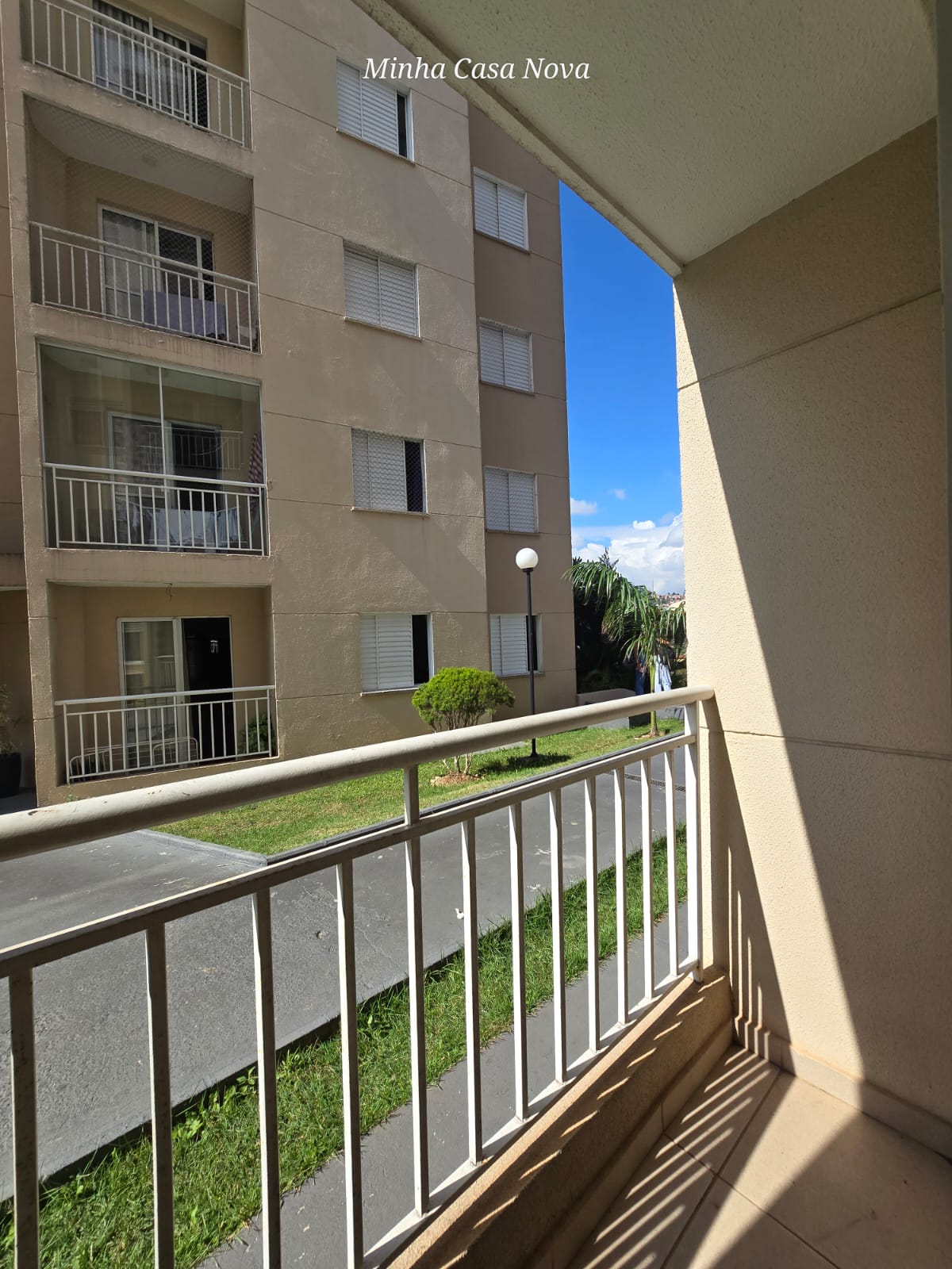 APARTAMENTO - 48m²(V) - 02 Dormitórios - Condomínio Residencial Essence - Jardim Nova Vida - Cotia