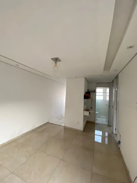 Apartamento para alugar com 2 quartos, 42m² - Foto 3