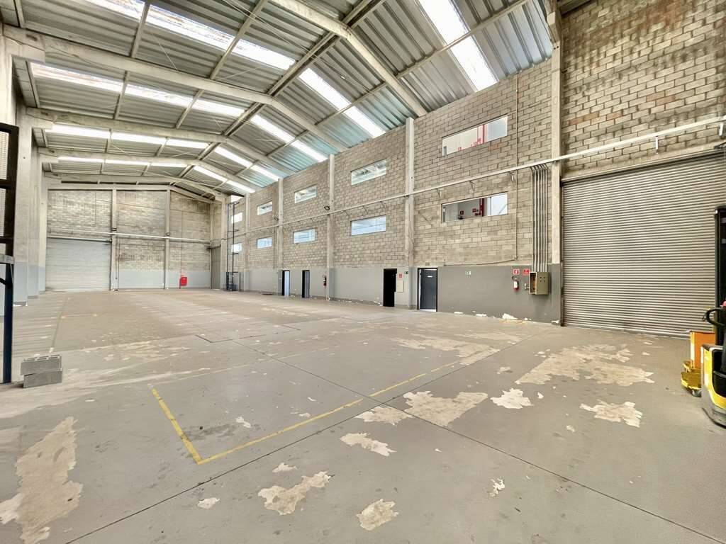 Depósito-Galpão-Armazém à venda com 1 quarto, 1150m² - Foto 35