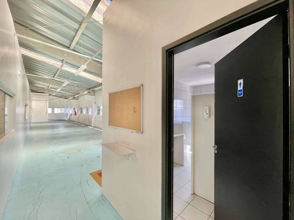 Depósito-Galpão-Armazém à venda com 1 quarto, 1150m² - Foto 5