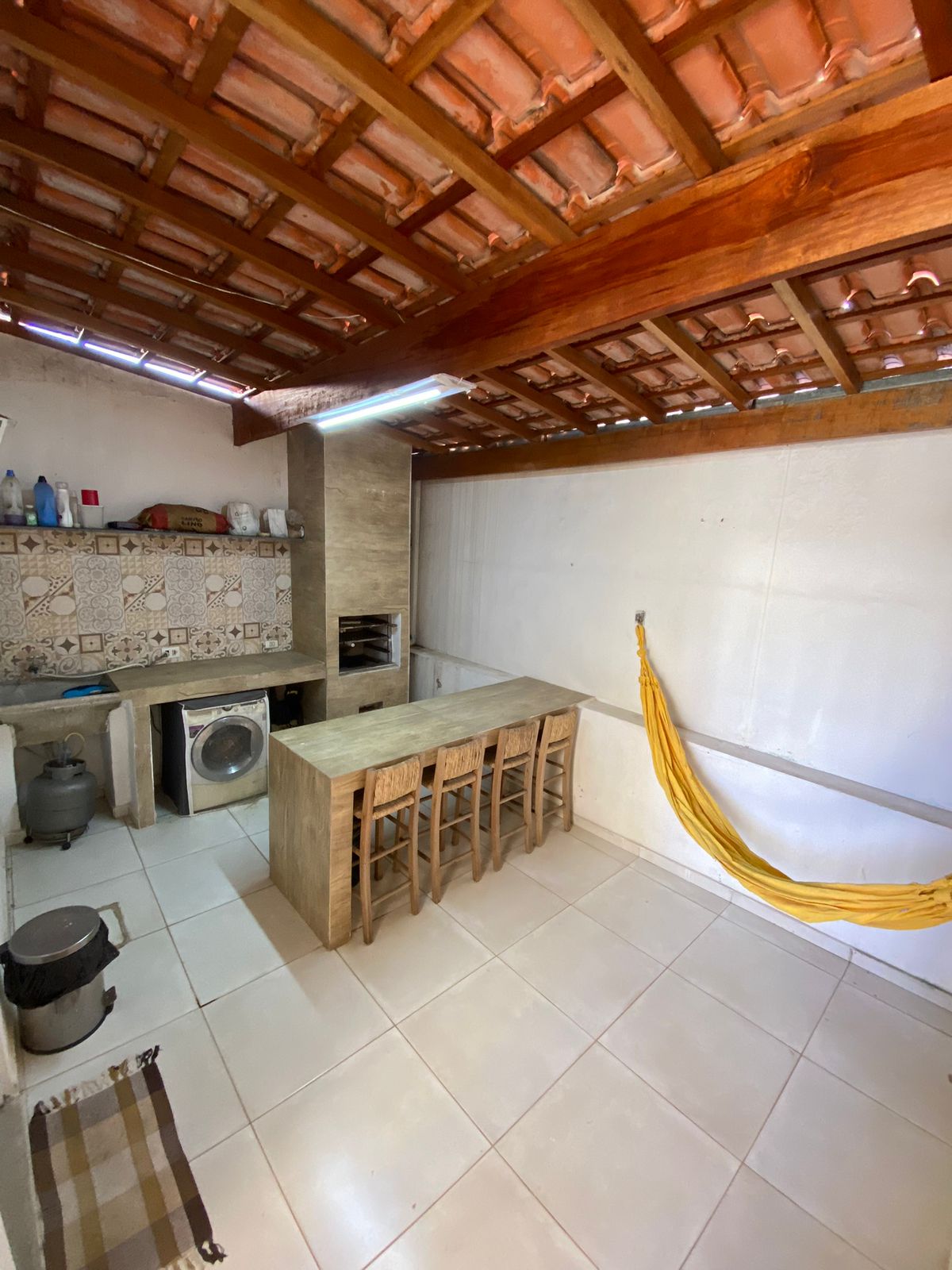 Casa à venda com 2 quartos, 70m² - Foto 5