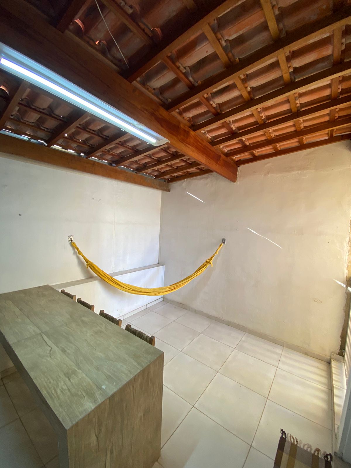 Casa à venda com 2 quartos, 70m² - Foto 6