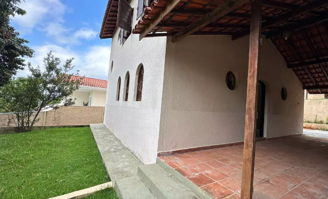 Casa à venda com 3 quartos, 200m² - Foto 18