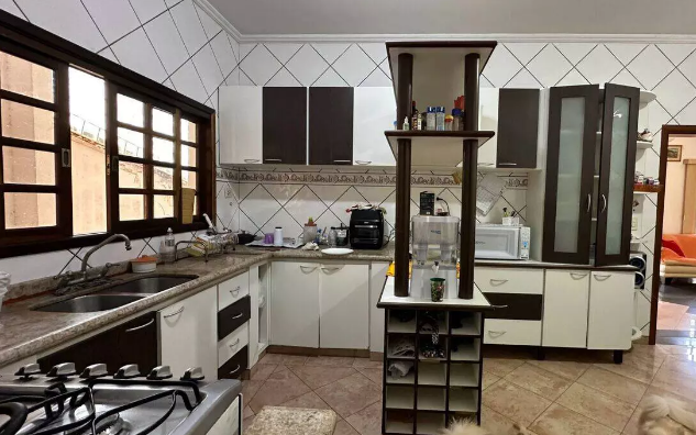 Casa à venda com 4 quartos, 324m² - Foto 19