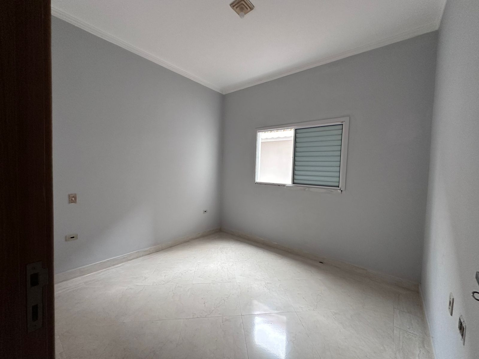 Casa à venda com 2 quartos, 60m² - Foto 5