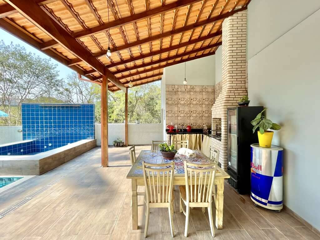 Casa à venda com 3 quartos, 280m² - Foto 8