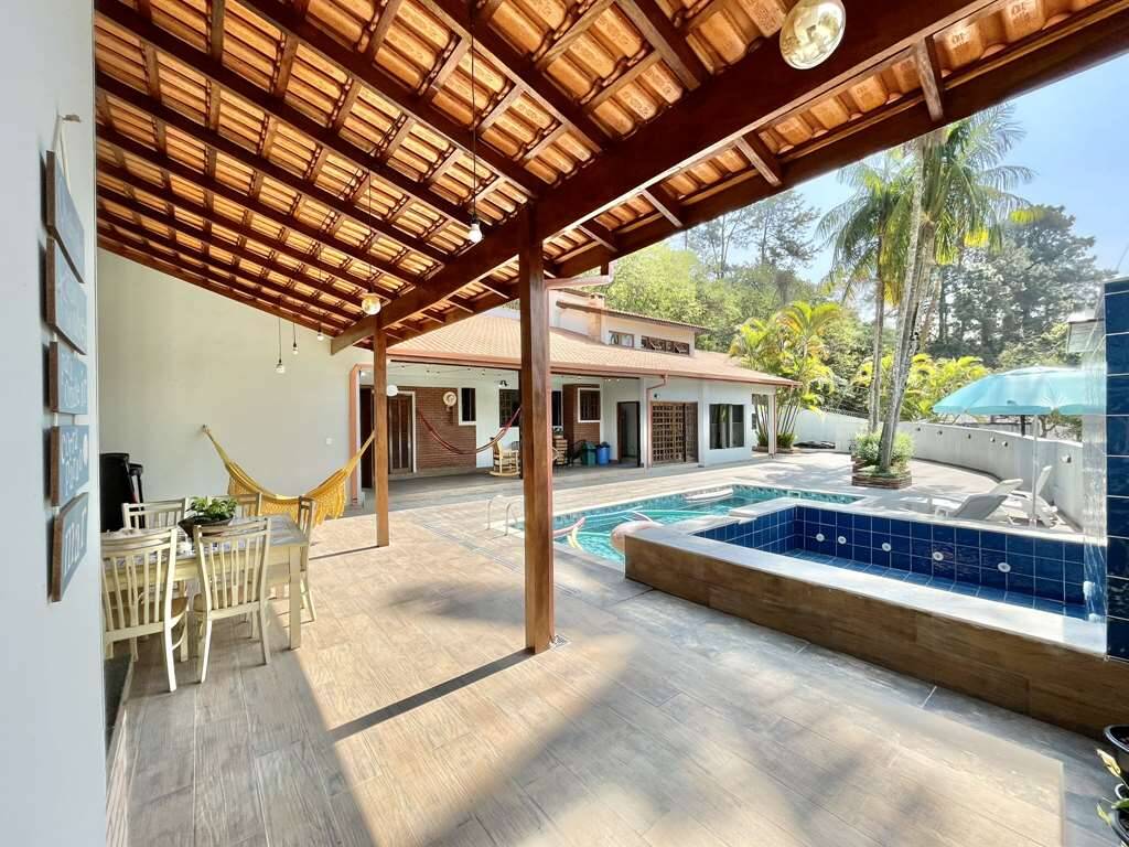 Casa à venda com 3 quartos, 280m² - Foto 10