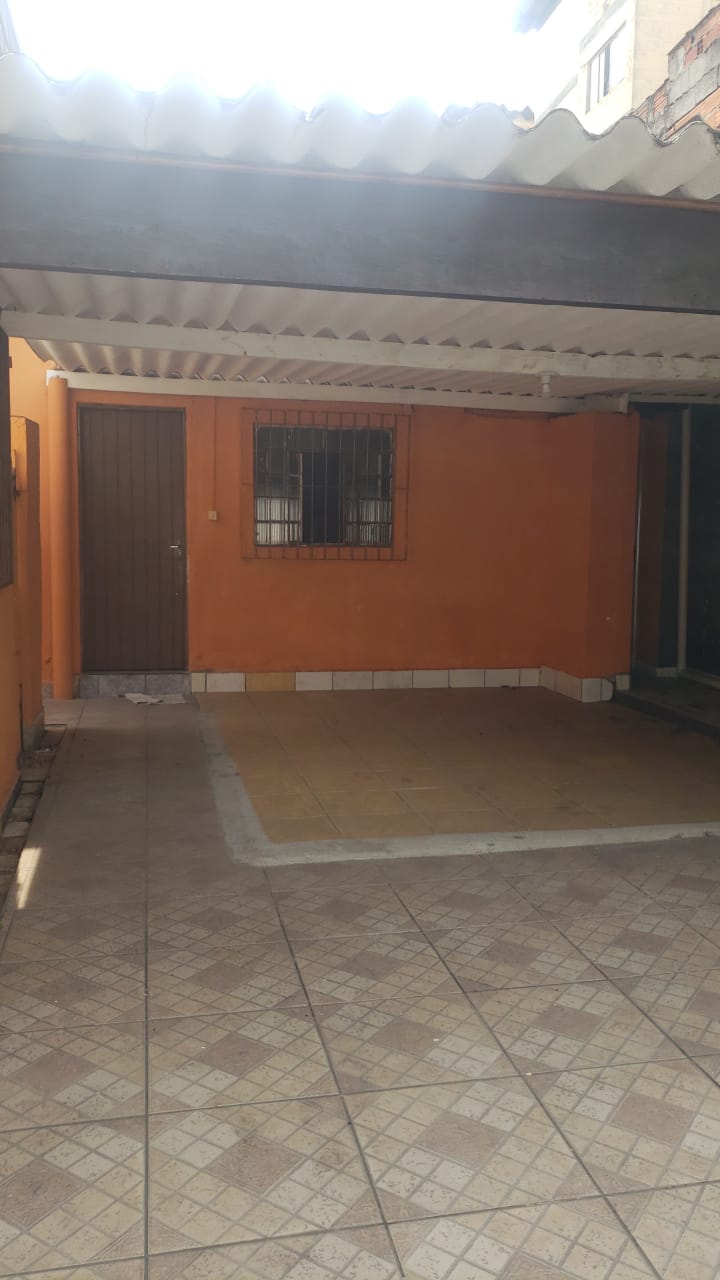 Casa com 03 Quartos - Jardim Cotia - Cotia/SP