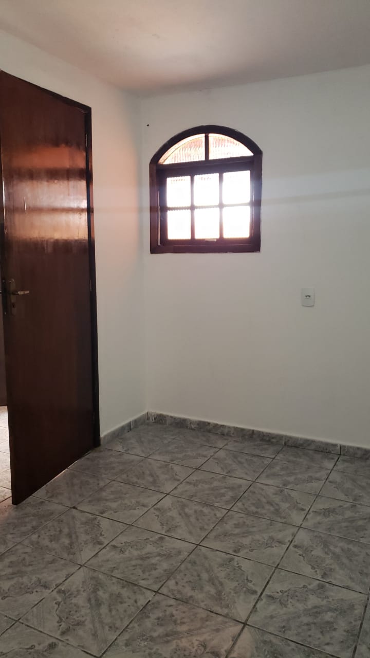 Casa com 03 Quartos - Jardim Cotia - Cotia/SP