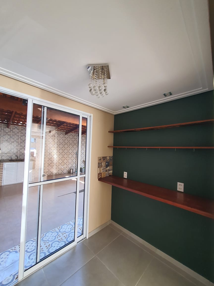 Casa - 02 dormitórios - Condomínio Residencial Bosque da Vila - Jardim Petrópolis - Cotia