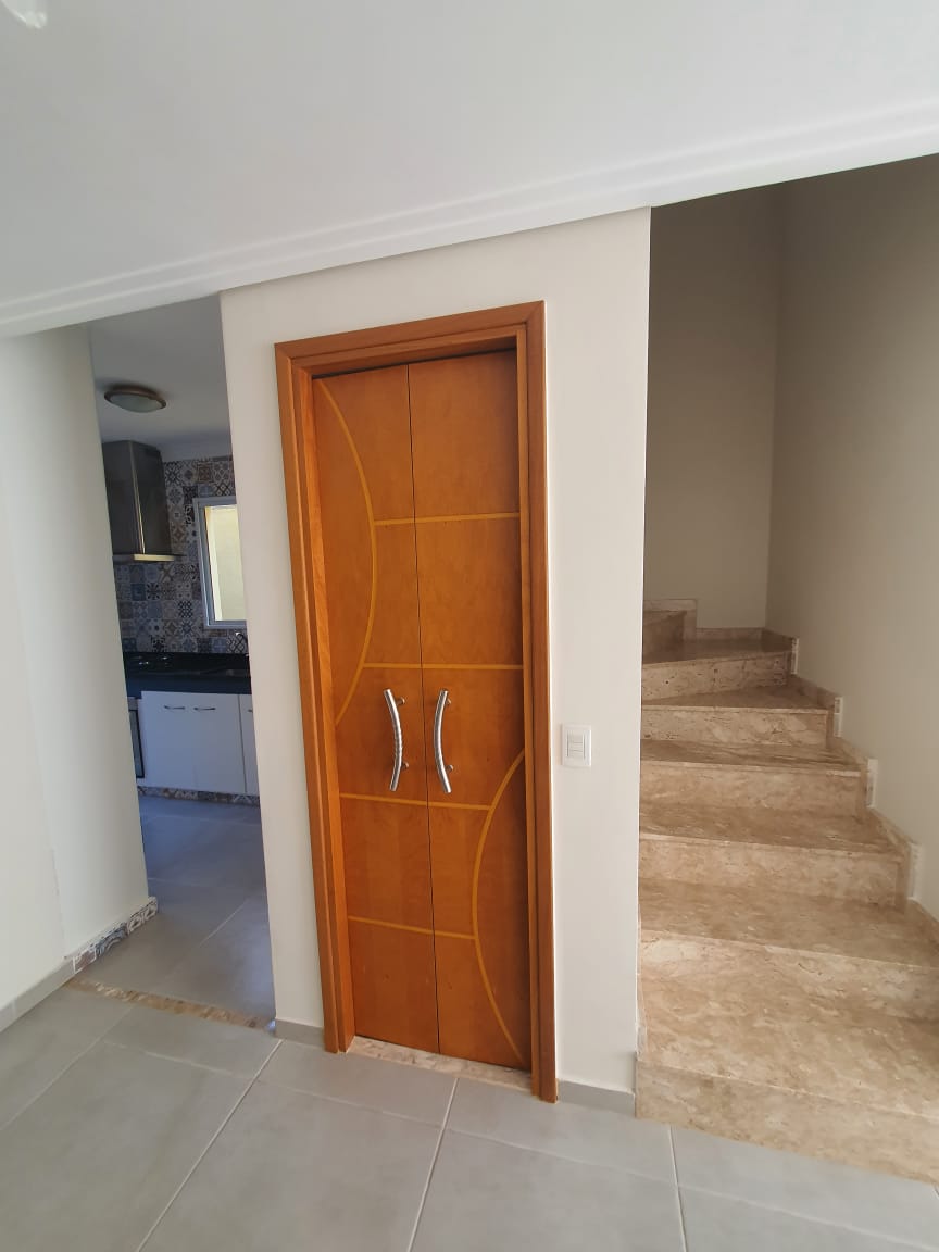 Casa - 02 dormitórios - Condomínio Residencial Bosque da Vila - Jardim Petrópolis - Cotia