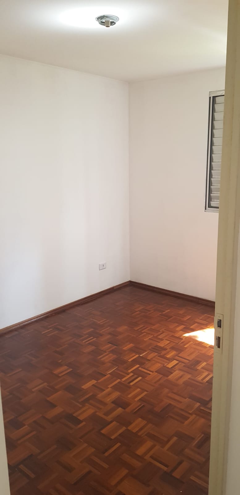 Apartamento à venda com 2 quartos, 64m² - Foto 11