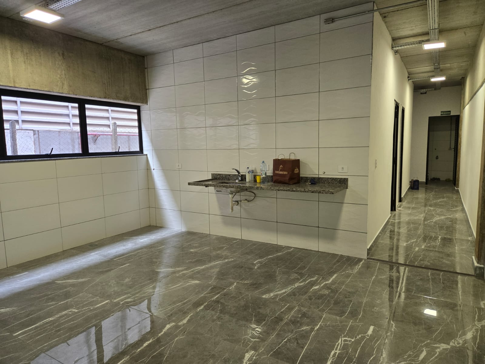 GALPÃO com 960 m² no Parque Industrial São Jose - Cotia/SP
