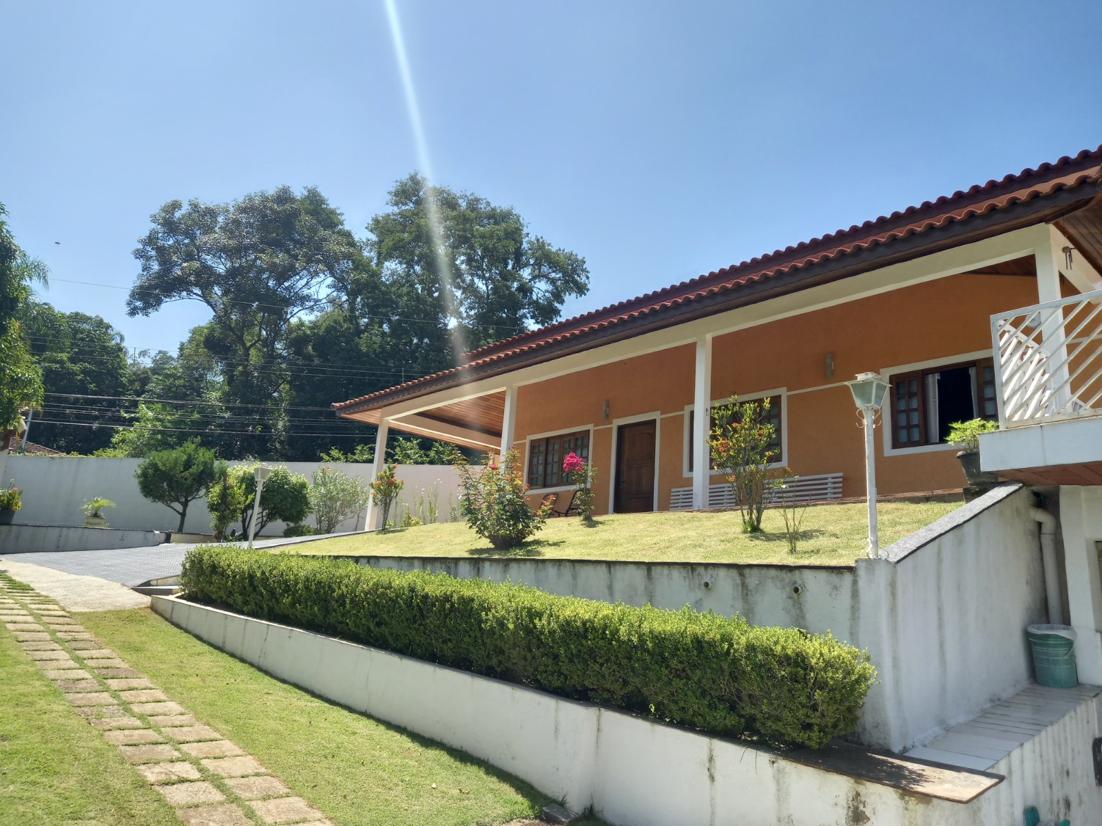 Chácara à venda com 3 quartos, 550m² - Foto 1