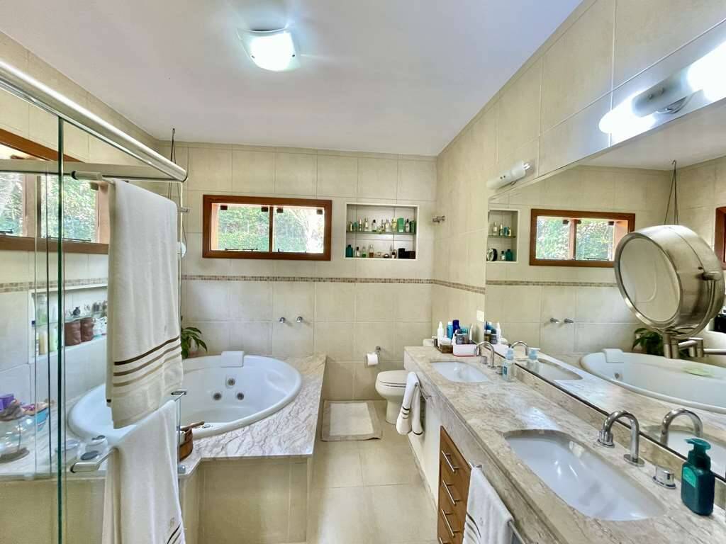 Casa à venda com 4 quartos, 540m² - Foto 46