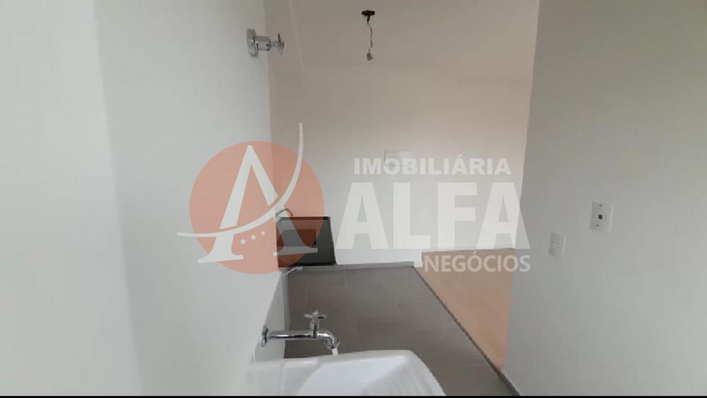 Apartamento à venda com 2 quartos, 42m² - Foto 2