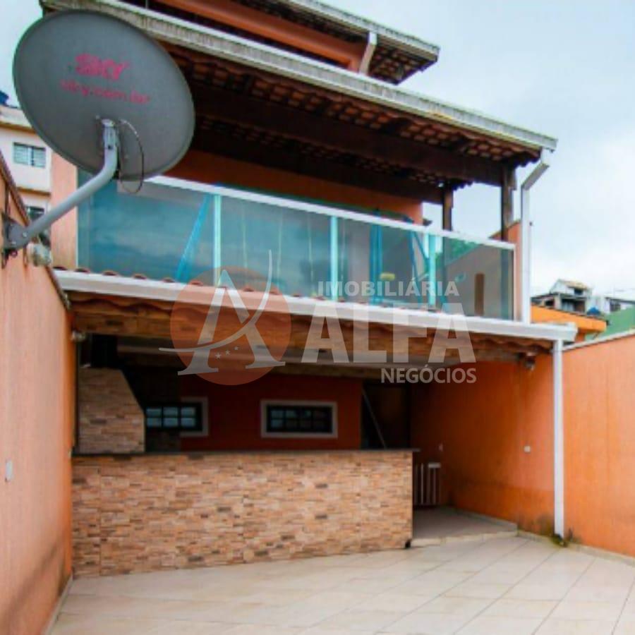 Casa para alugar com 3 quartos, 248m² - Foto 2