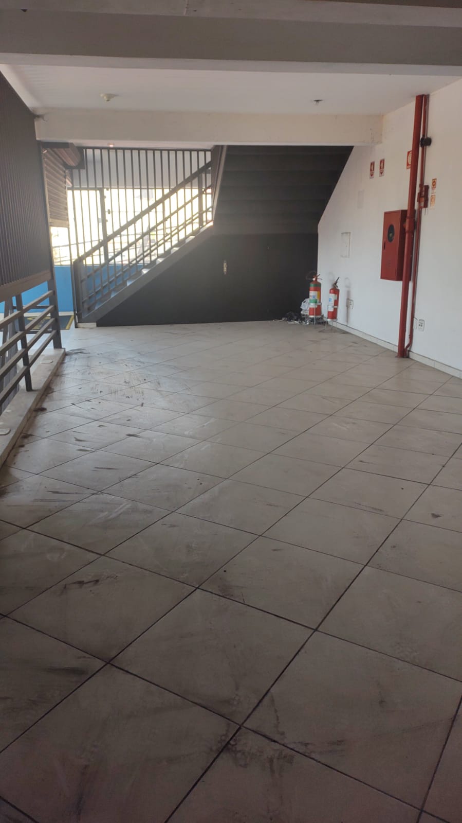 Conjunto Comercial-Sala para alugar com 1 quarto, 200m² - Foto 4