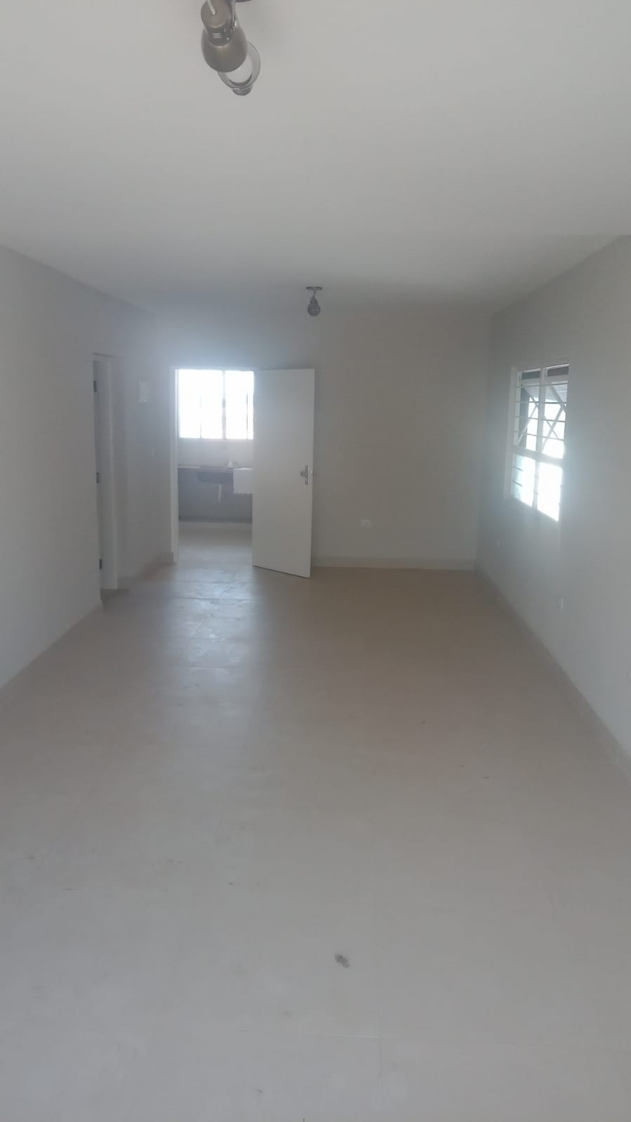 Casa para alugar com 2 quartos, 80m² - Foto 9