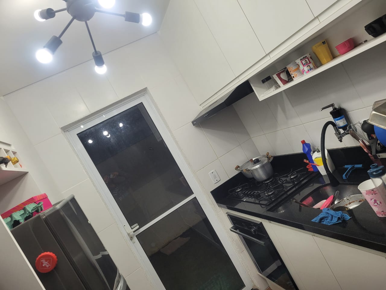 Oportunidade! Linda casa em Condomínio Residencial Ilha de Capri com 2 Dormitórios - Cotia/SP (Km26)