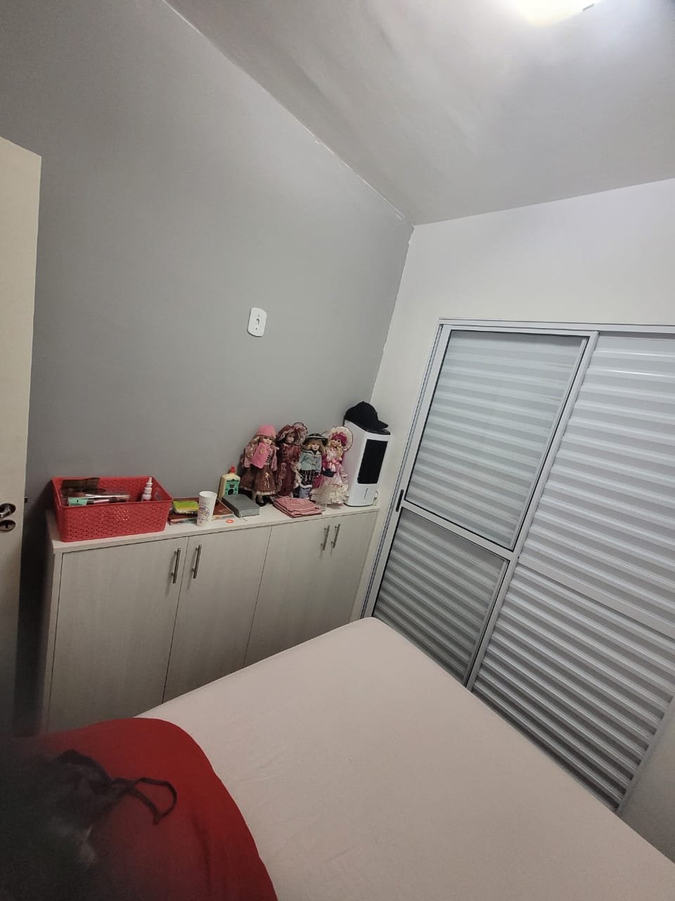 Oportunidade! Linda casa em Condomínio Residencial Ilha de Capri com 2 Dormitórios - Cotia/SP (Km26)