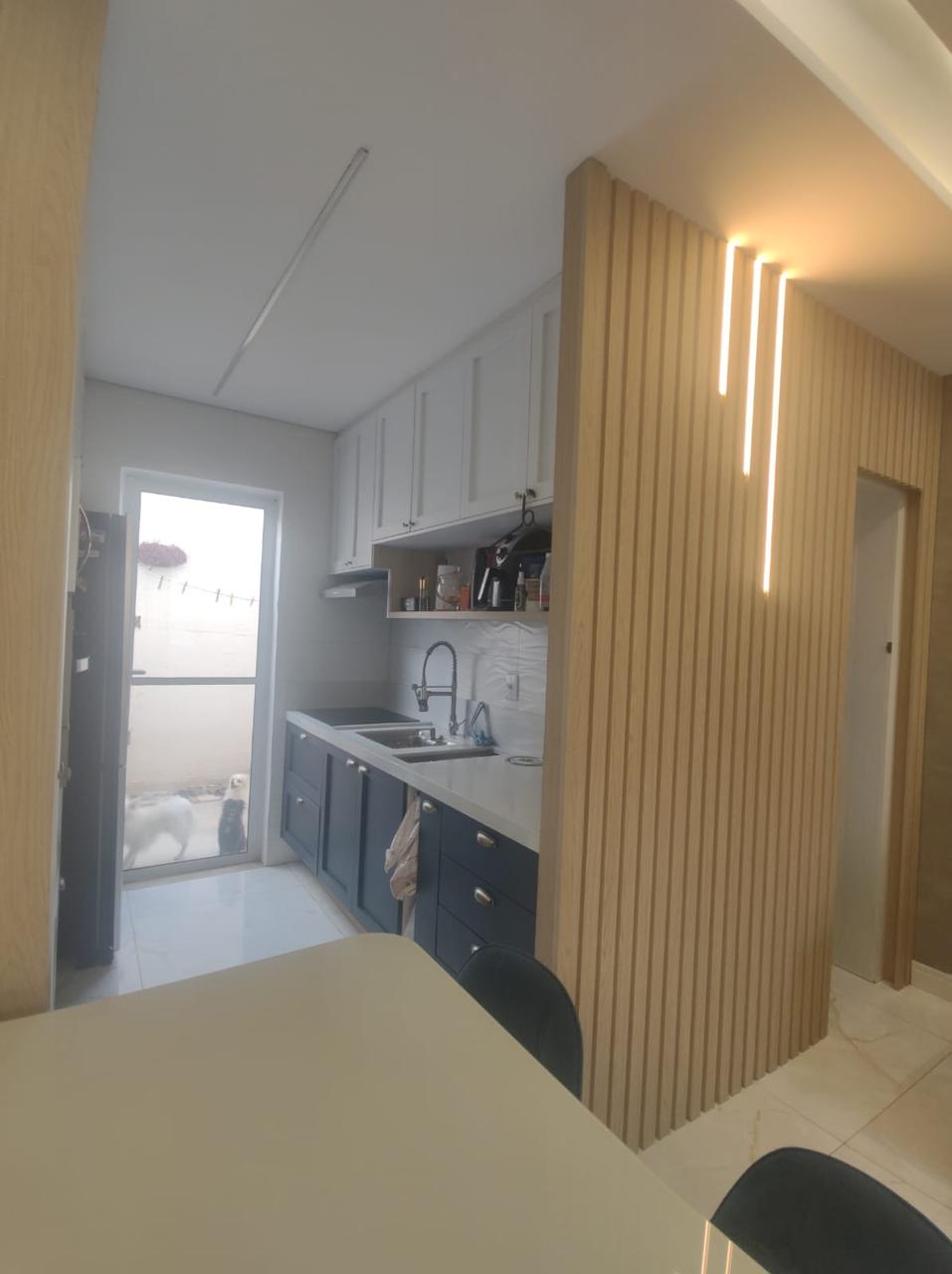 Casa à venda com 2 quartos, 70m² - Foto 5