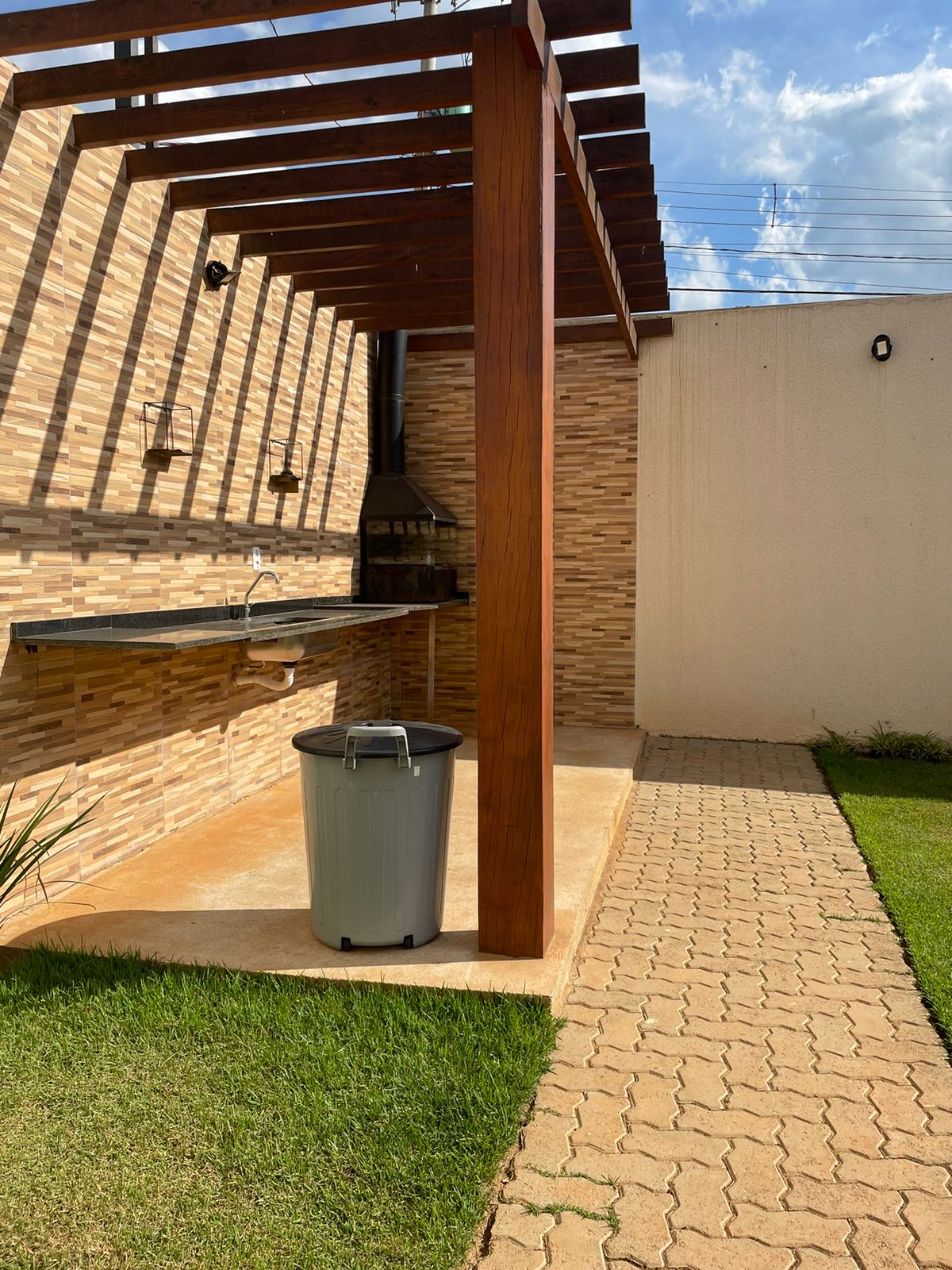 Casa à venda com 2 quartos, 70m² - Foto 17