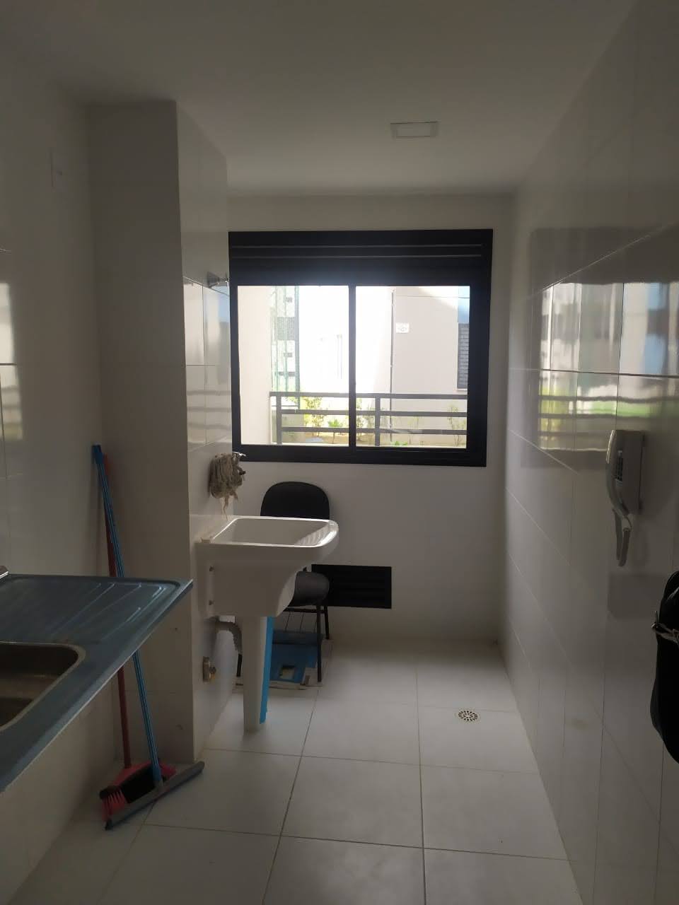 Apartamento (L) térreo - 2 Dormitórios - Condomínio Domus Tangará - Jardim Isis - Cotia