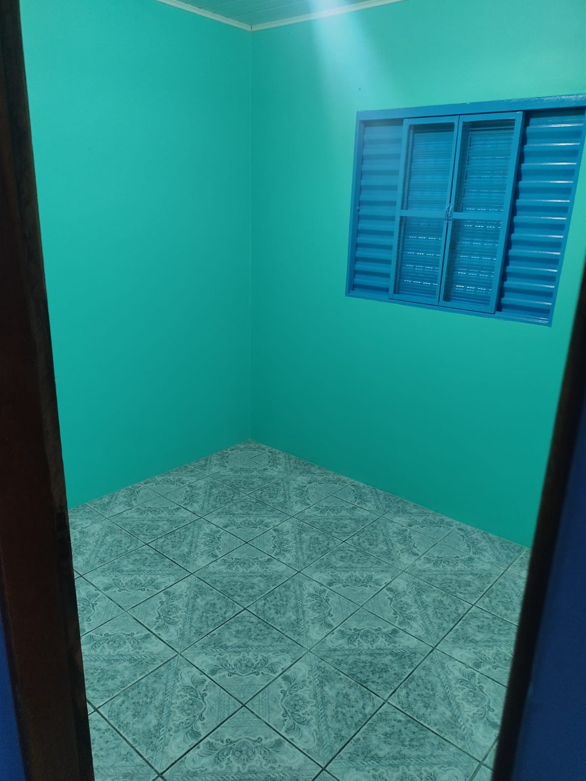 Casa com 01 dormitório e garagem fechada - Jardim Lava pés - Cotia - SP