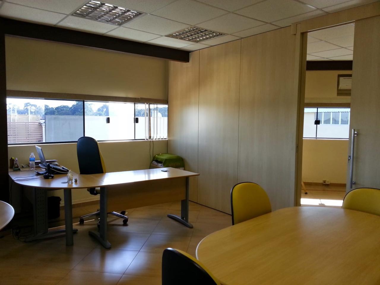 Conjunto Comercial-Sala para alugar com 1 quarto, 136m² - Foto 8