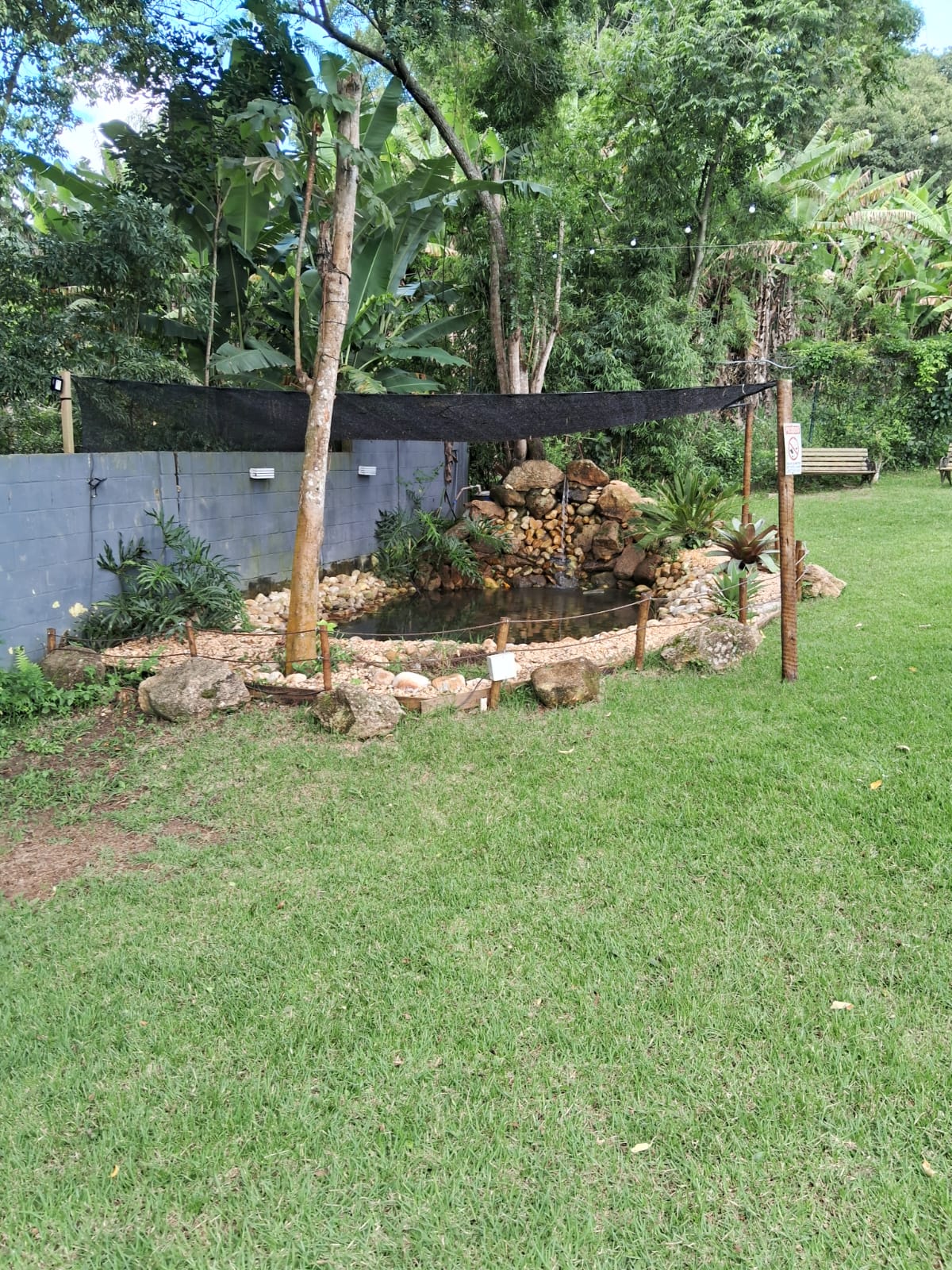 CASA (V) - 02 DORM - COND. VILA CAUCAIA III - ÁGUA ESPRAIADA -  COTIA-SP