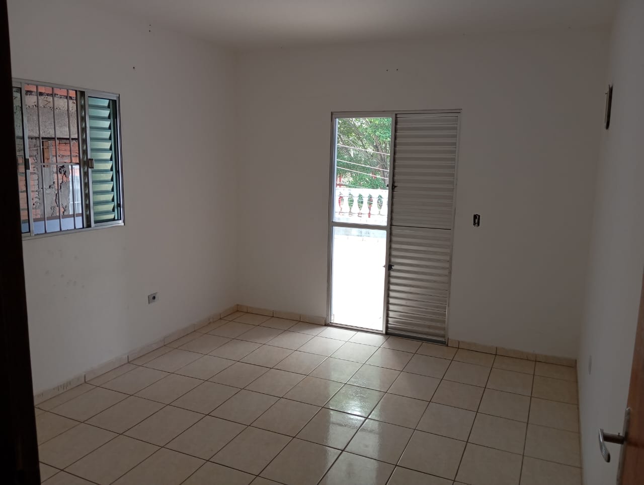 Casa de 3 andares - com dorms e salão comercial -  Nakamura Park - Cotia/SP
