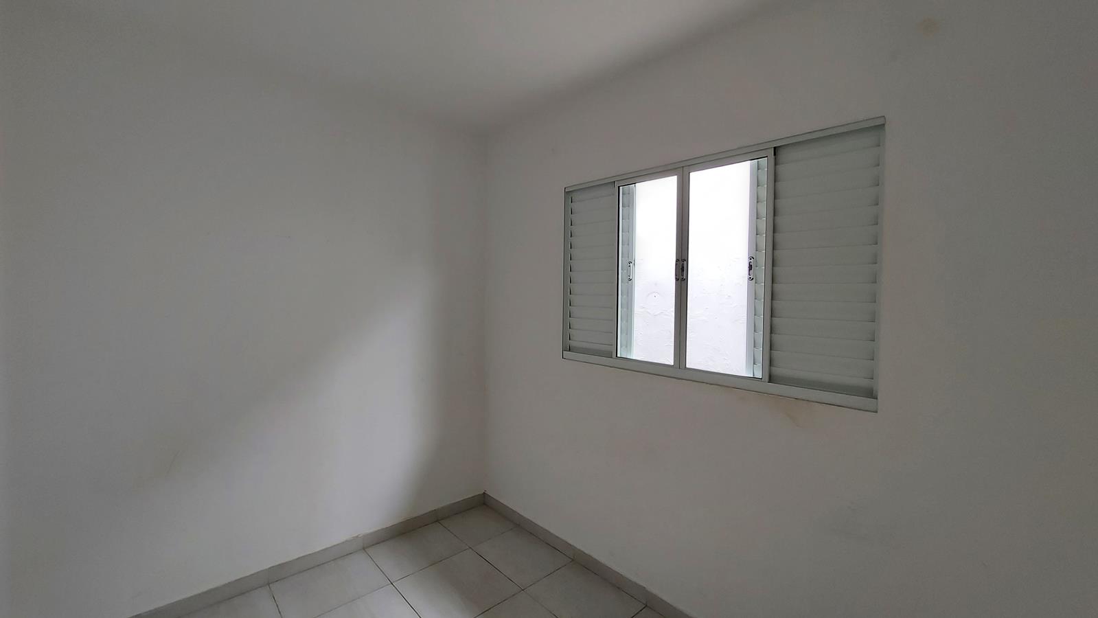 Casa para alugar com 3 quartos, 80m² - Foto 14