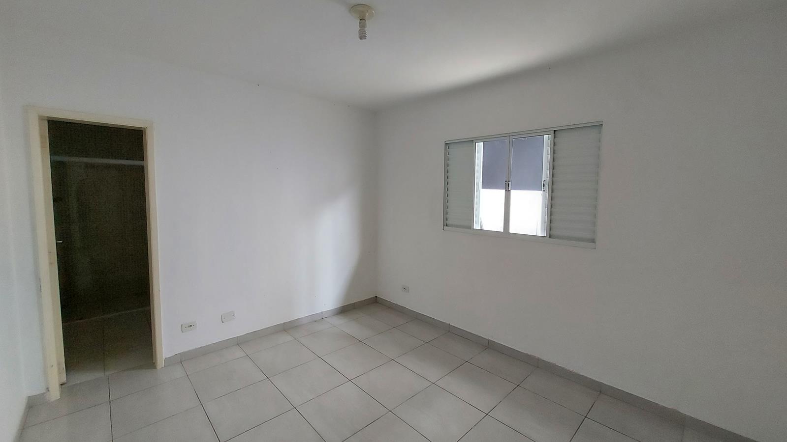 Casa para alugar com 3 quartos, 80m² - Foto 10