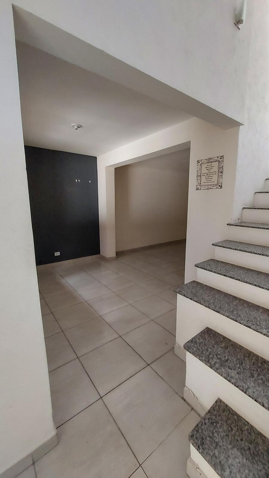 Casa para alugar com 3 quartos, 80m² - Foto 5