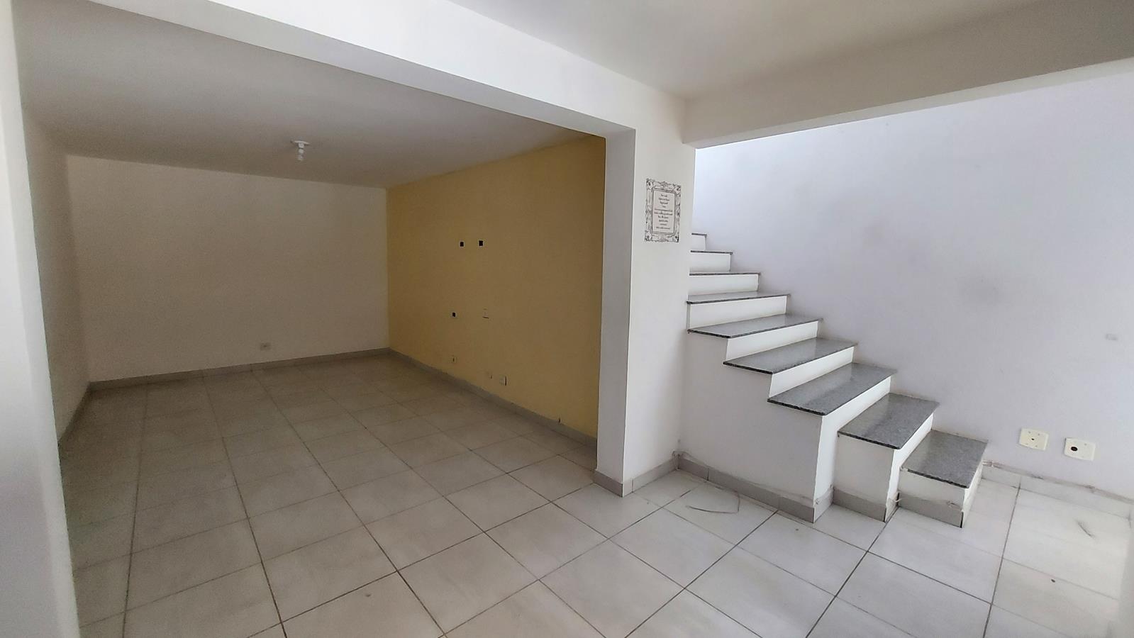 Casa para alugar com 3 quartos, 80m² - Foto 6