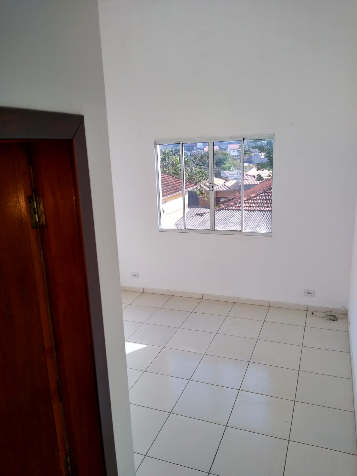 Casa para alugar com 2 quartos, 85m² - Foto 9