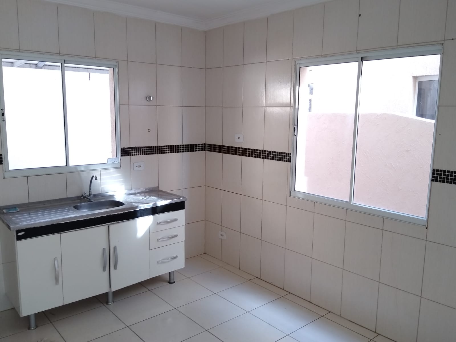 Casa para alugar com 2 quartos, 85m² - Foto 17